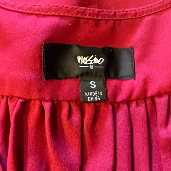 Red tunic - Picture 3 of 4